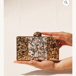 Ramla Arya Clutch